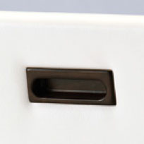 取手付（脚と同色）